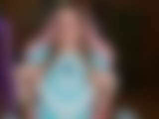 Live cam show with nicolebloom - Trimmed Arab on Gym Cam Girls