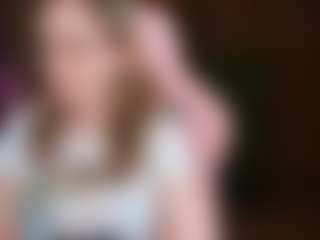 Live cam show with nicolebloom - Gamer on hrnylive.com