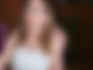 Live cam show with nicolebloom - Gamer Big Tits on StripNow