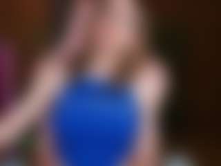 Live cam show with nicolebloom - Gamer on madthumbs