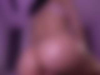 violeta-sanz's Live Sex Cam Show