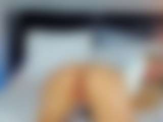 Live cam show with Emilly Bronte - Squirt on madthumbs