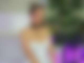 Live cam show with Emilly Bronte - Blonde Hair on CSO-WL