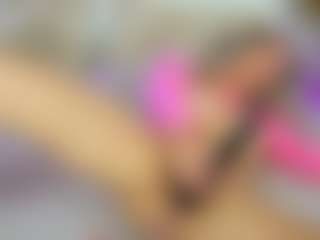Live cam show with Emilly Bronte - Shaved Pussy on CSO-WL