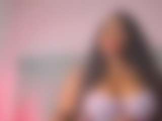 Live cam show with Jacky Norris - Black MILF on Camsoda | colombia
