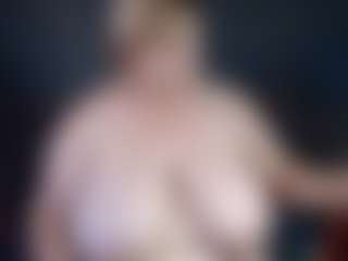 crystaleva's Live Sex Cam Show