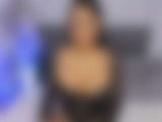 Live cam show with camilapalacios - Living Room on Camsoda