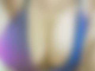 Live cam show with nidhilove - Indian BBW on CamwithHer | france