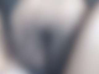 Live cam show with erika-lois - Bedroom on liverealitysex.com