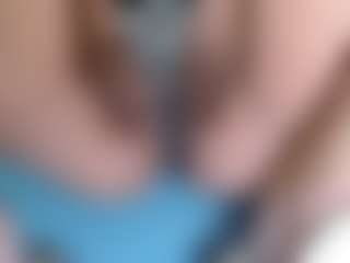 erika-lois's Live Sex Cam Show