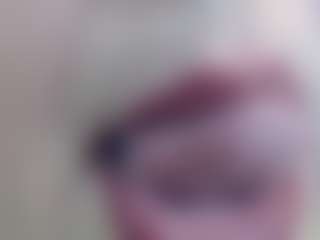 Live cam show with erika-lois - Blue Eyes on madthumbs