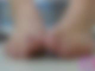 Live cam show with erika-lois - Blue Eyes on Cam Slut