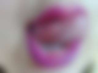 Live cam show with erika-lois - Moaning on camwithhim.com