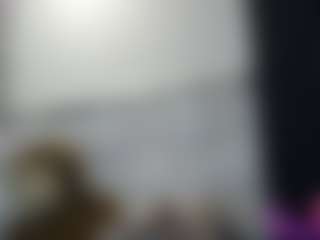 Live cam show with erika-lois - Solo on luckytryst.com