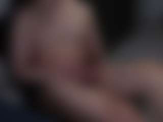 Live cam show with antawnata - Bald on Cam Slut