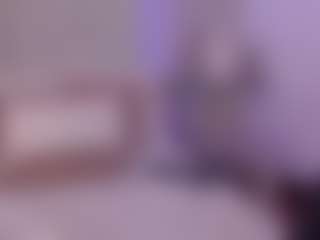 Live cam show with CleoJhonson - Squirt on sexylivex.com