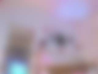 Live cam show with Vaiolett Coleman - Strapon on livesuperchat.net