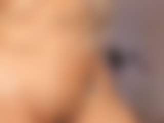 Live cam show with Vaiolett Coleman - Strapon on Camsoda