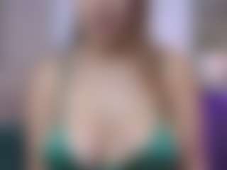 Isabella Spring's Live Sex Cam Show