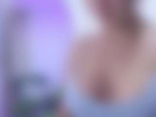 Isabella Springのライブセックスチャットショー
