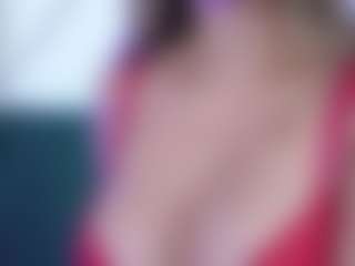 Spettacolo in cam dal vivo con Isabella Spring - Naughty Blonde Hair su Camsoda