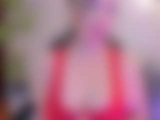 Live cam show with Bella Marie - Cosplay MILF on Gym Cam Girls