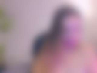 Live cam show with Bella Marie - Cosplay MILF on Soda Cam