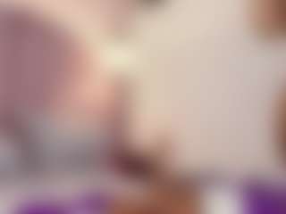 hallybans MILF webcam performer live streaming