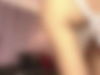 hallybans MILF webcam performer live streaming