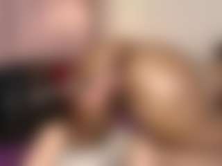 hallybans MILF webcam performer live streaming