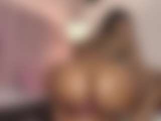 Live cam show with hallybans - Ebony Lush on liverealitysex.com