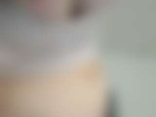 Live cam show with tiffanylee1 - Slimthick on TeamSkeetLive