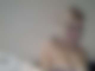 tiffanylee1's Live Sex Cam Show