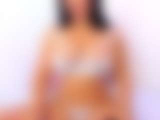 ammyfire MILF webcam performer live streaming