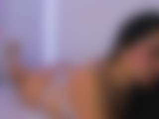 ammyfire MILF webcam performer live streaming