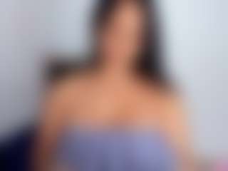 Live cam show with April Adamson - Old on fapnchat