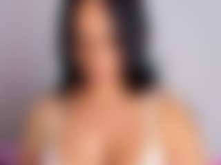 Live cam show with April Adamson - Senior on Camsoda