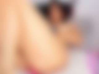 Live cam show with April Adamson - Senior on StripNow