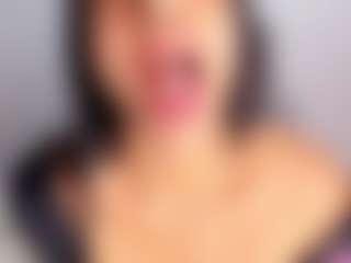Live cam show with April Adamson - Tattoos Granny on SquirtSoMuch