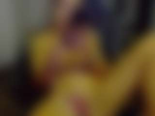 Live cam show with dedesibel1 - Living Room on livesuperchat.net