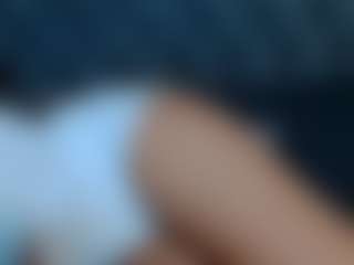 Live cam show with maryiy - Smoking on Camsoda