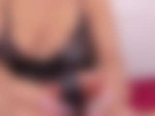 Live cam show with Megara - Striptease on Fapmatic.com