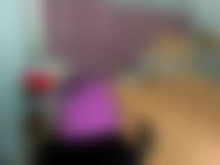 Live cam show with cynthiaa - Gamer on googirlz