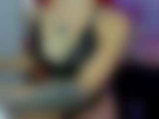 Live cam show with cynthiaa - Gamer on CamwithHer