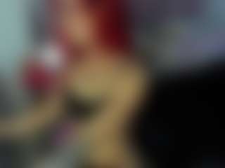Live cam show with cynthiaa - Gamer on parknlotfishbdy