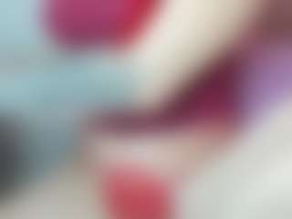 Live cam show with cynthiaa - Gamer Red Hair on Camming Site