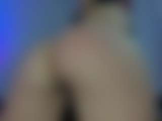 Live cam show with cynthiaa - Emo on CamSextacy