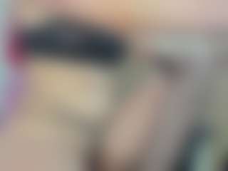 Live cam show with cynthiaa - Gamer Mature on 1on1-livenow