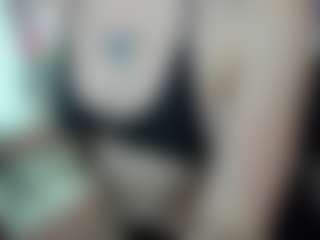Live cam show with cynthiaa - Amateur on Camsoda