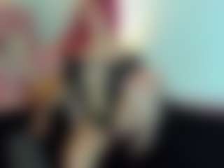 Live cam show with cynthiaa - Average on Milfs Live